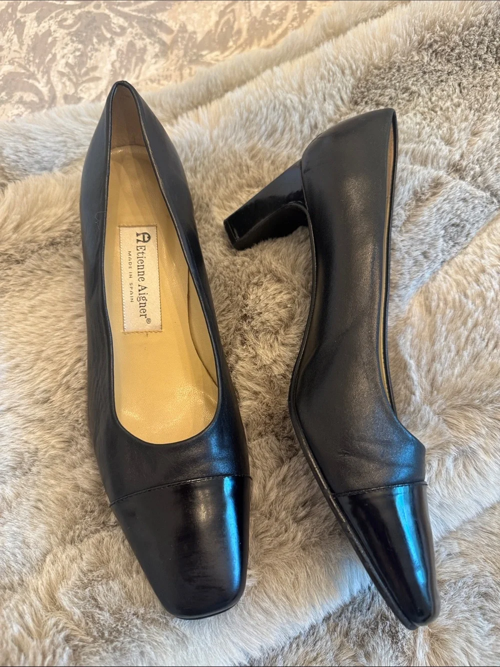 Etienne Aigner Black Leather Square-block heel. Genuine leather